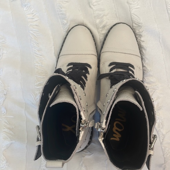 Sam Edelman white boots - Picture 2 of 5